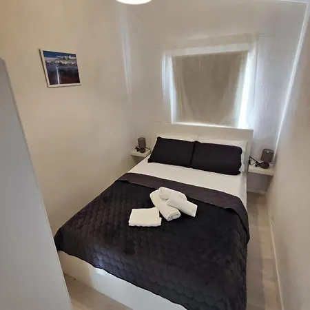 Apartment Bura